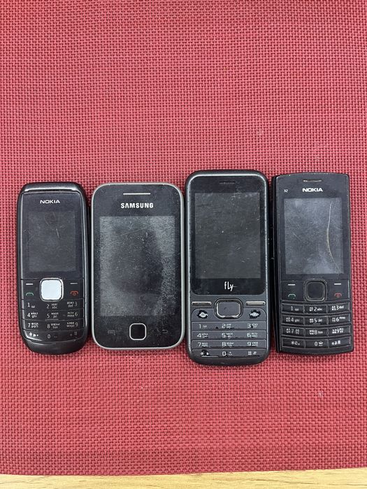 Телефони 4 шт бу