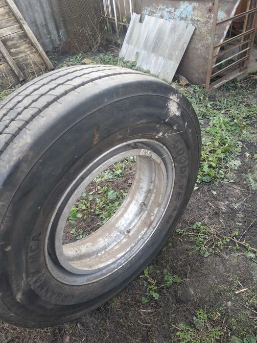 Шина 275 70 22.5 без диска!