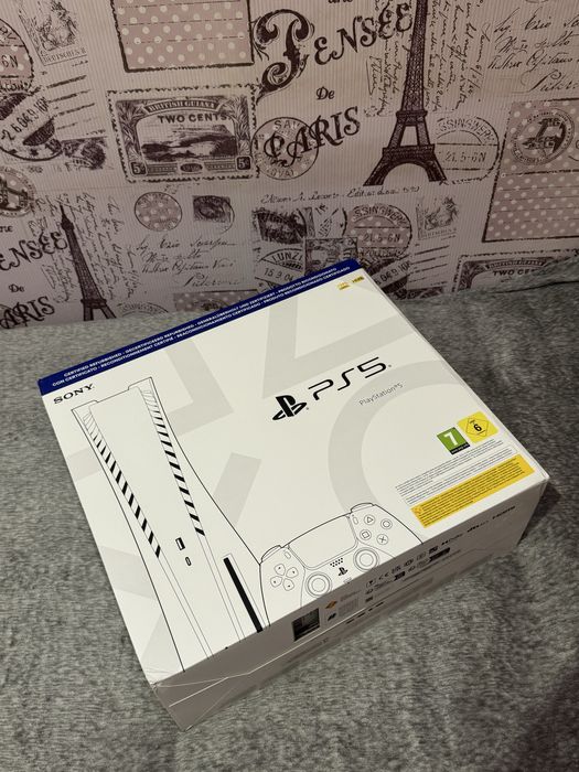 Продам PlayStation 5 (825GB)