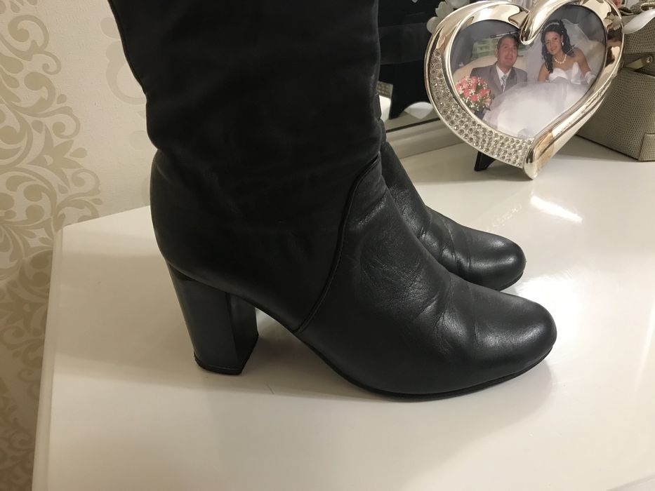 Сапоги демисезонные длинные кожаные 38 размер