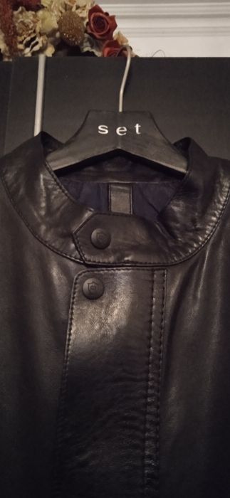 Шкіряна чорна куртка  XXL
