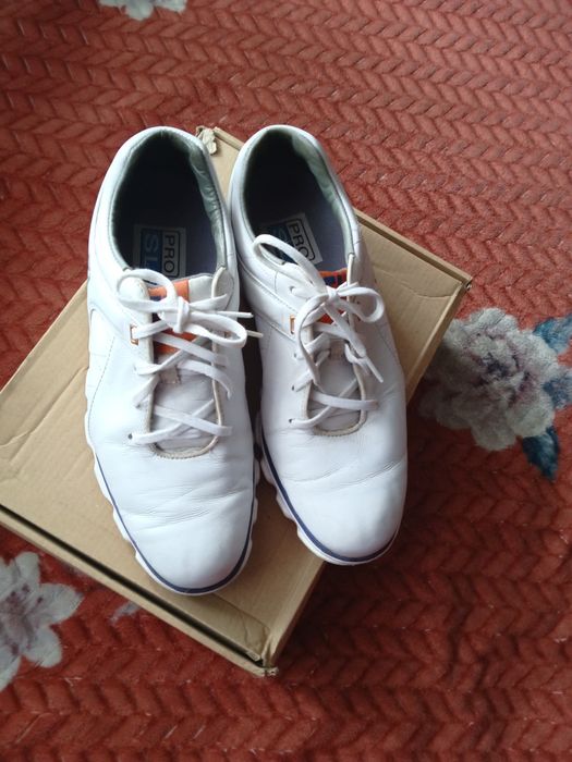 Кожаные мужские кроссовки