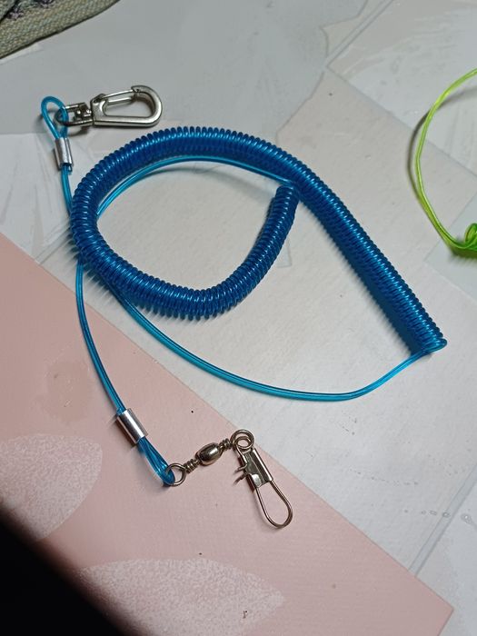 Trelas para  passaros  aves domésticadas