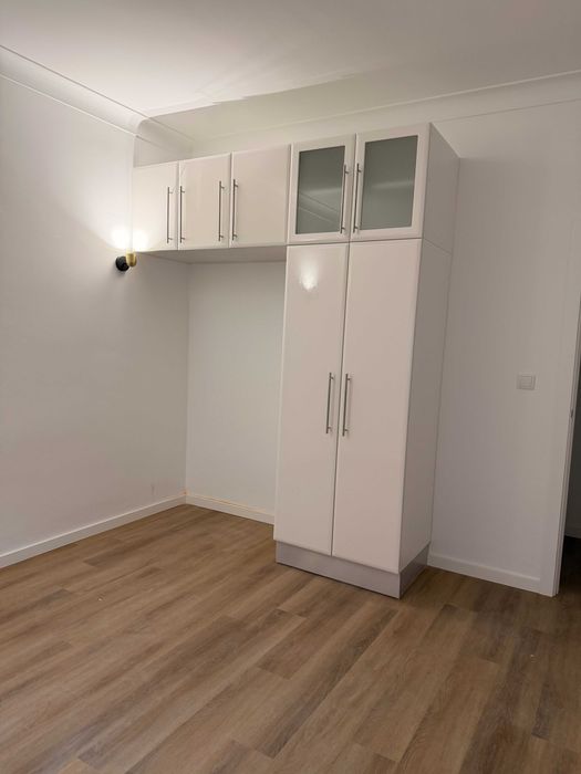 T1 remodelado com terraço Cova da Piedade