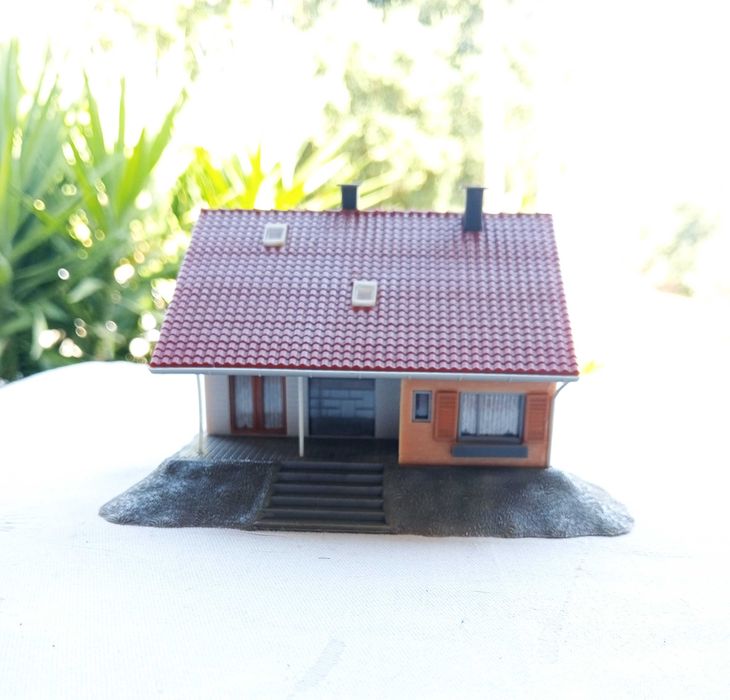 FALLER B-248, Casa familiar com iluminação