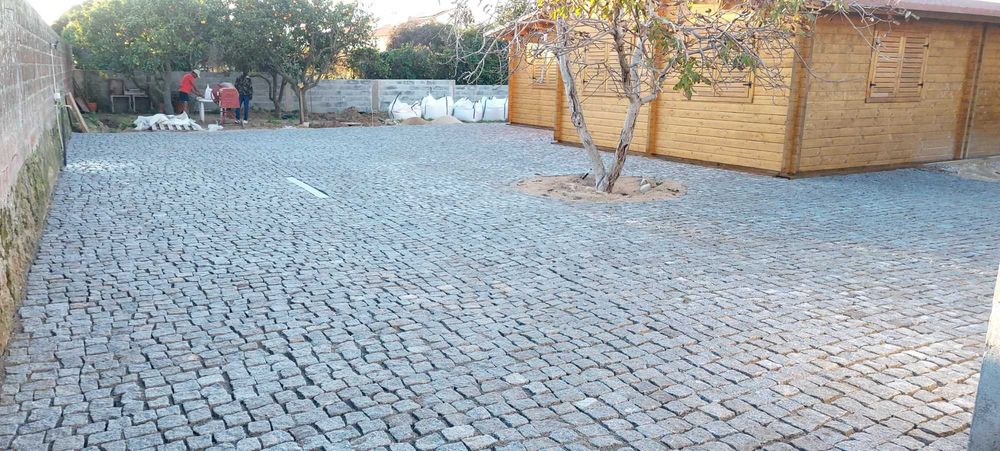 calçada, grelha , lajetas , lancil, pavê e calceteiro