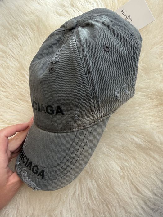 Czapka z daszkiem Balenciaga szara
