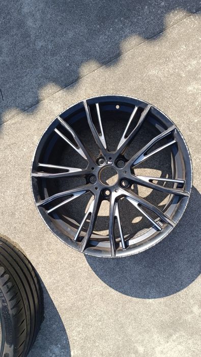 Duas Jantes bmw 20 624m originais um 8j e  8.5j