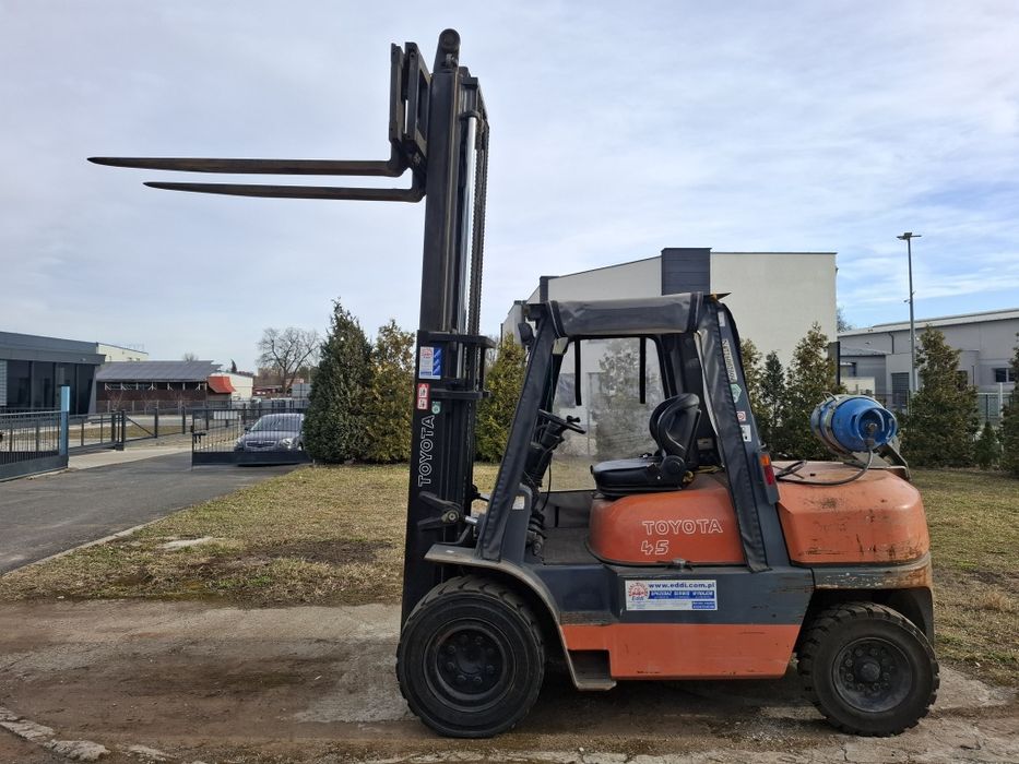 Wózek widłowy Toyota 02-FG451001