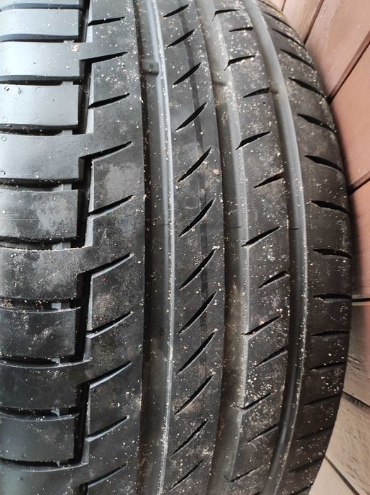 Opony Continental 235 50 R 19 V XL