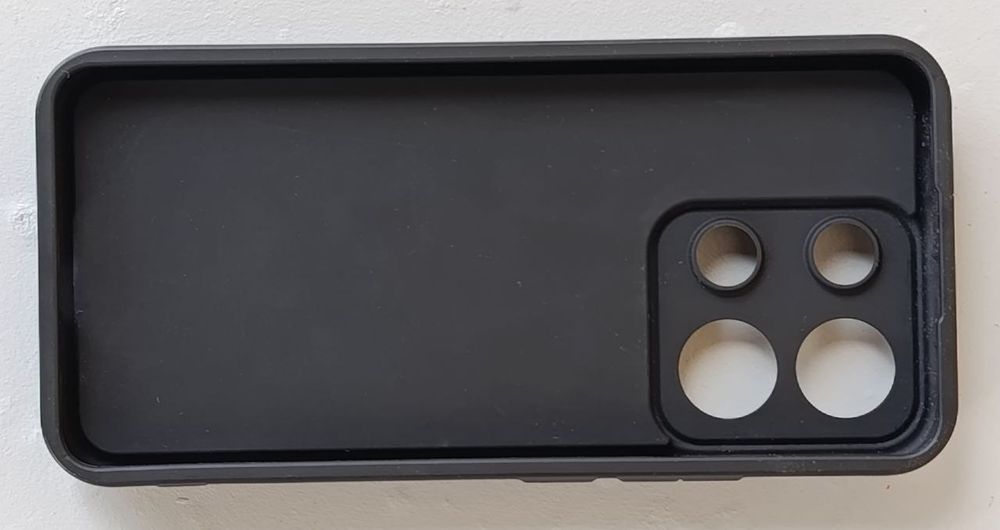 Продам чехол на телефон Redmi Note 13 4G