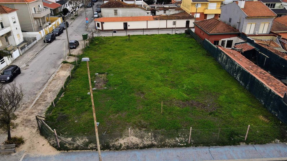 Terreno Aguda (Vila Nova de Gaia) frente ao mar