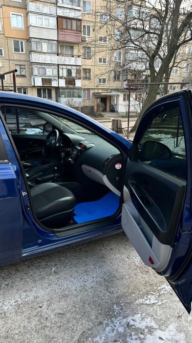 Продам авто Kia ceed 2008