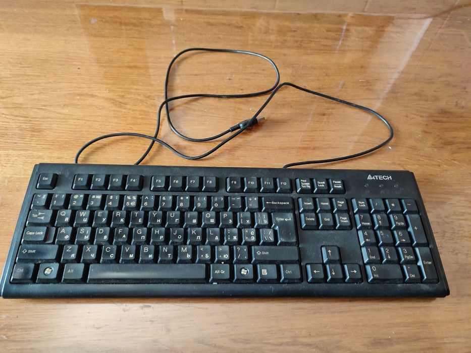 Дротова клавіатура A4 Tech KM-720