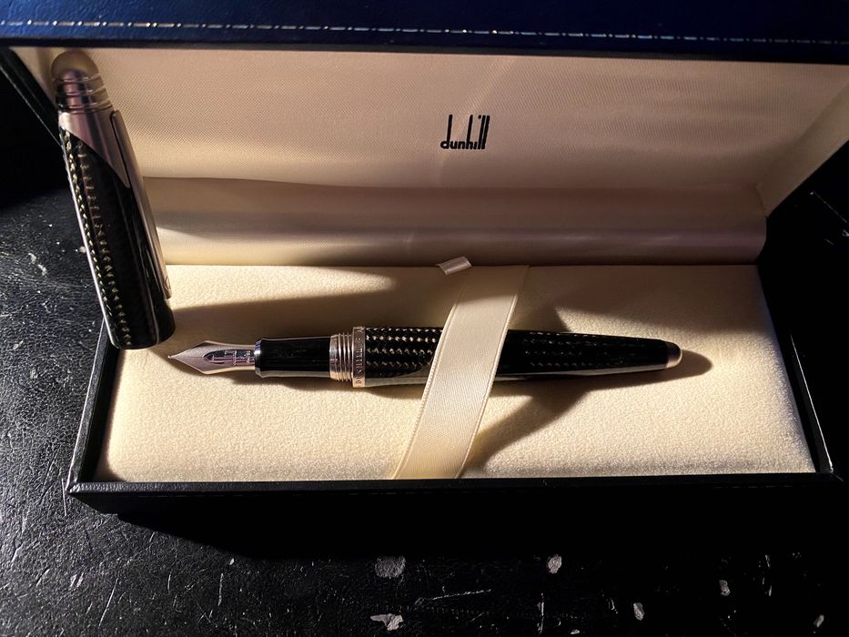 Alfred Dunhill Carbon Fiber Fountain Pen
