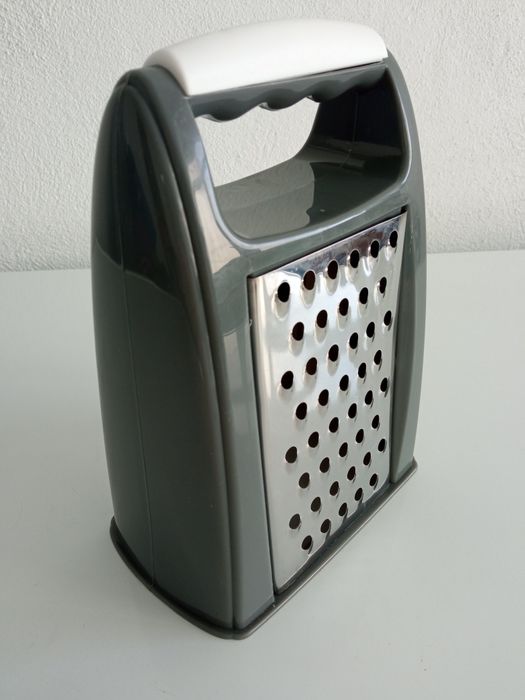 Porta-talheres ou ralador?