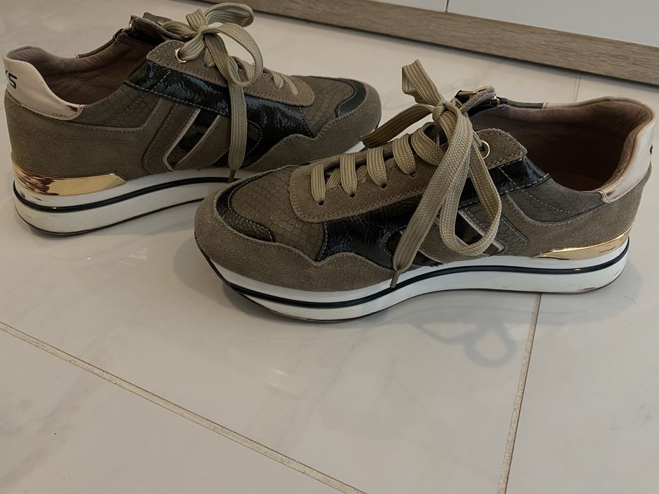 Vendo Sapatilha Casual Keys