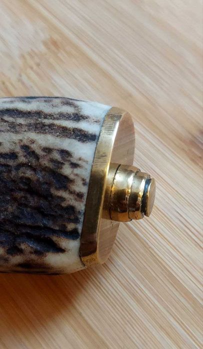Ніж мисливський ручної роботи ріг