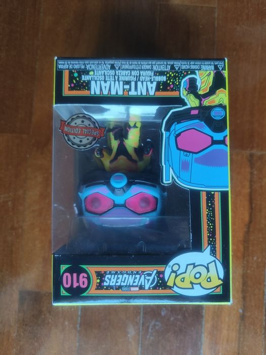 Funko POP ANT-MAN 910 - NOVO