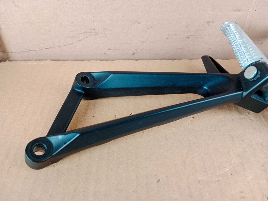 Yamaha YZF R3 Sety Pasażera Set Prawy Lewy Podnóżki Podnóżek Tył 19-24