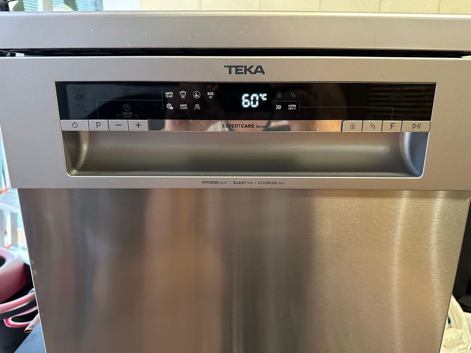 Máquina de Lavar TEKA DFS 44750 - Como nova