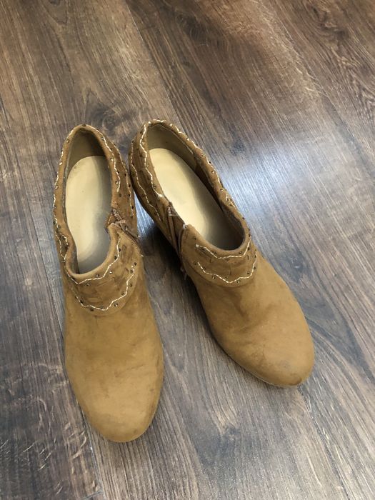 Botki damskie rude z ozdobnymi cekinami