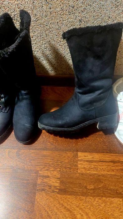 Лот жіночого взуття