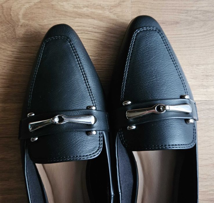 Call It Spring – Czarne loafersy na płaskiej podeszwie