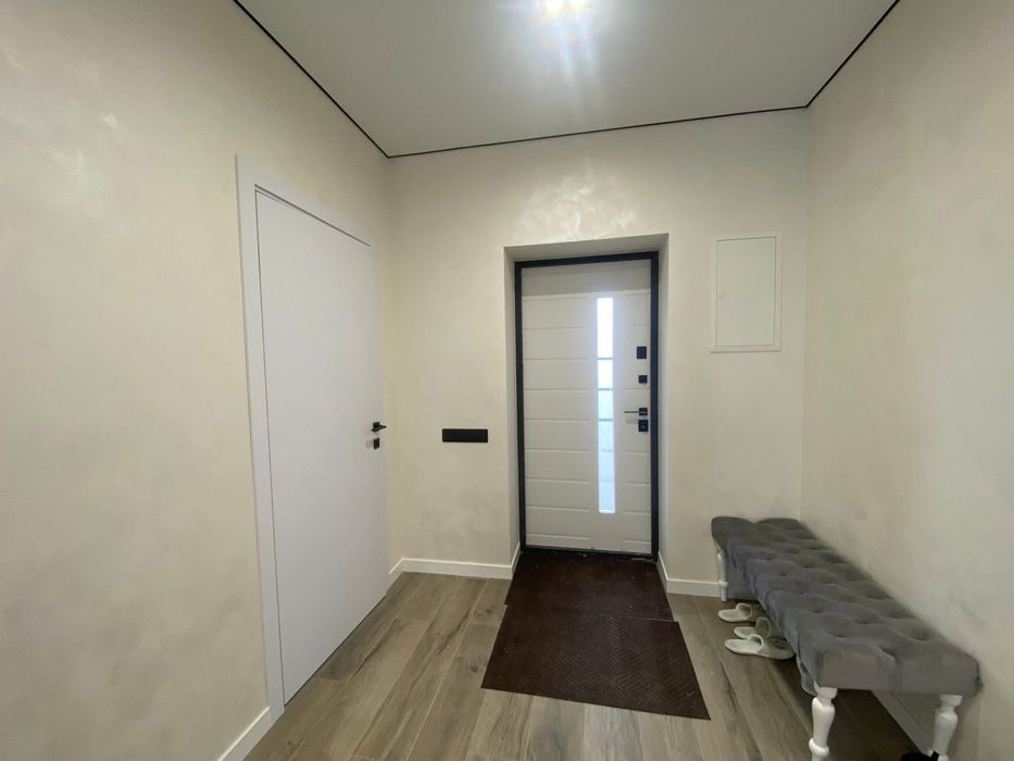 Продаж сучасного будинку в еко локації