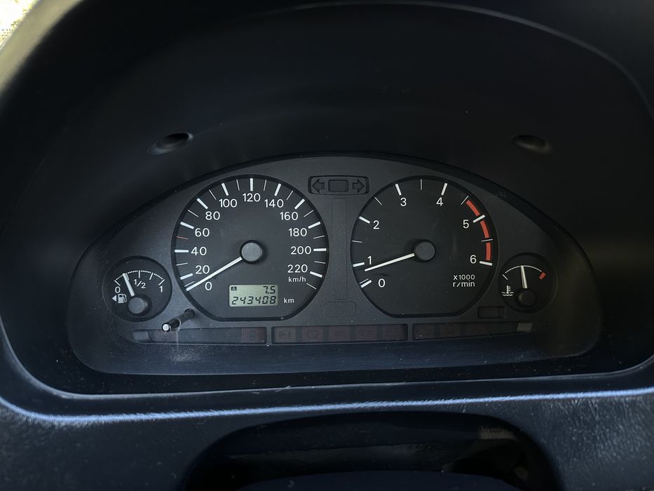 Mitsubishi SpaceStar 1.9 Di-D com AC