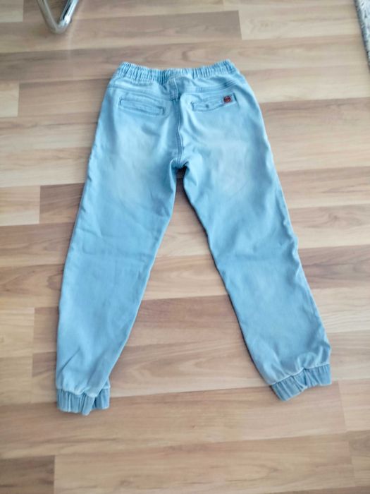 Spodnie jeansy na 146 cm