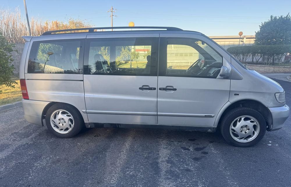 Vende se mercedes benz v230 veiculo impecavel