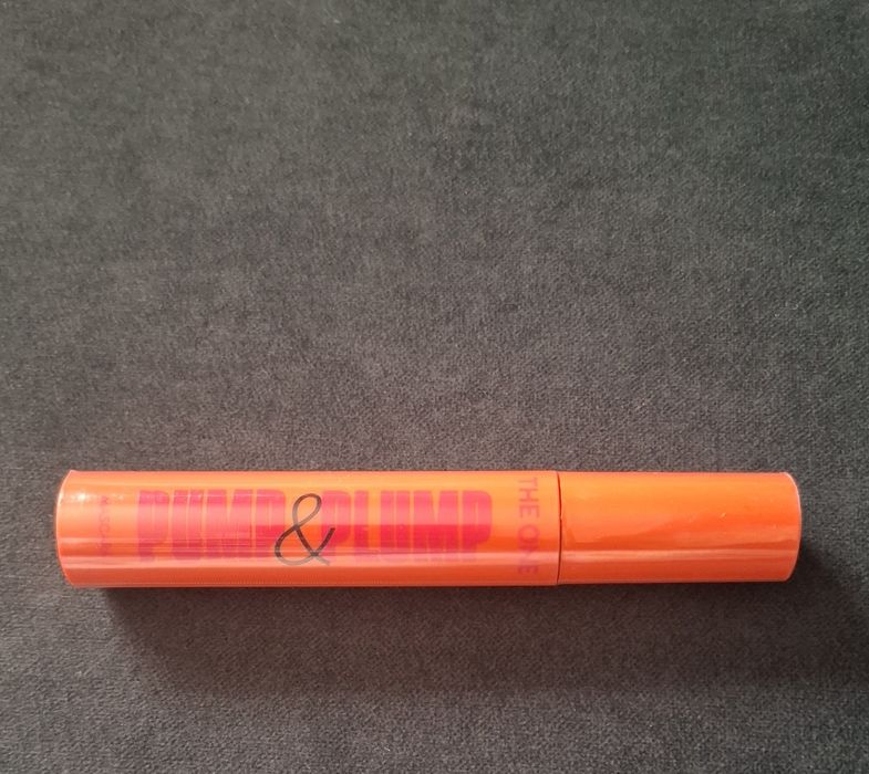 Tusz do rzęs  The One Plum&Plum  Black