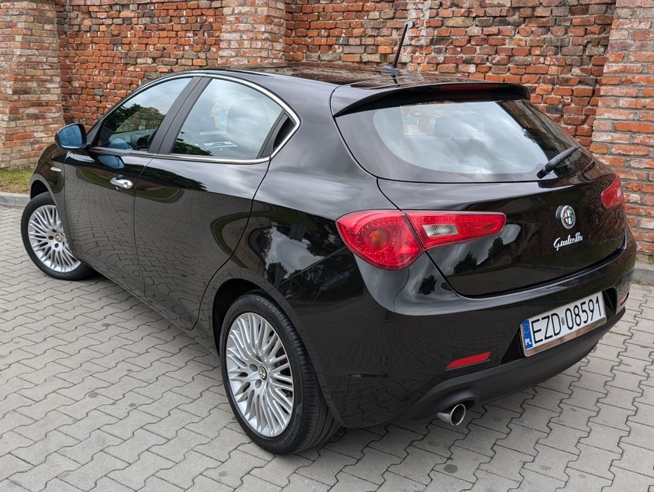 Alfa Romeo Giulietta 1.4 Turbo * Nawigacja * Mały Przebieg * Śliczna