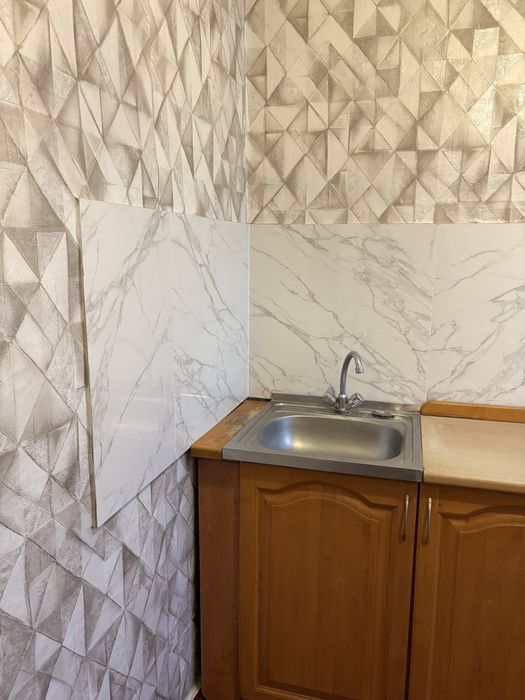 Продам малосімейку, центр, свіжий  косметичний ремонт