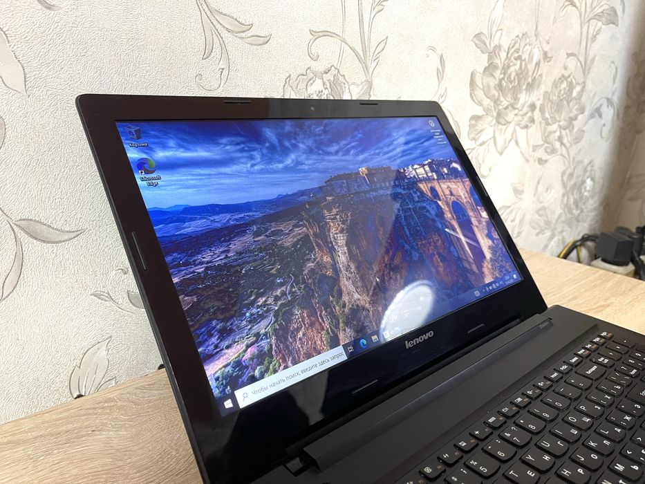Lenovo G50-70 / 15.6" / 4GB RAM / 500GB / Тонкий корпус / Батарея 2 год