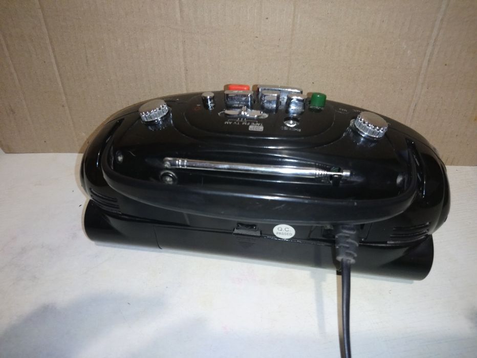 Радио магнитола,  сувенирное.  из 90х Китай.  С цветомузыкой.