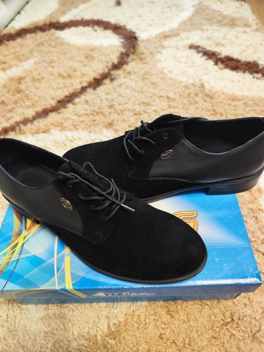 Продам нові туфлі