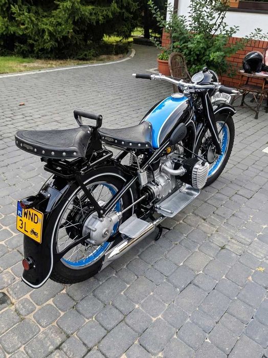 Motocykl BMW R12 1939r w pełni odrestaurowany.