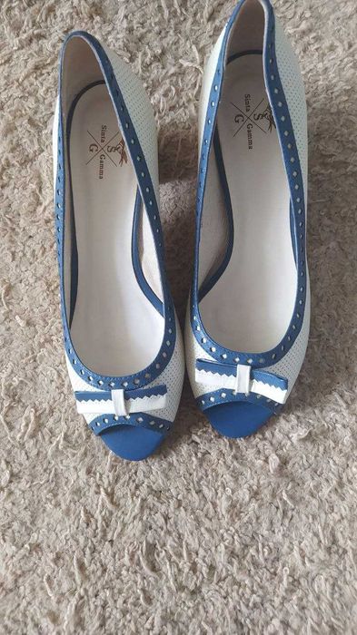 Жіночі туфлі літні