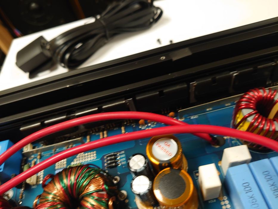 Усилитель автомобильный. Моноблок. 1600вт на 1ом.полноразмерный  6кг