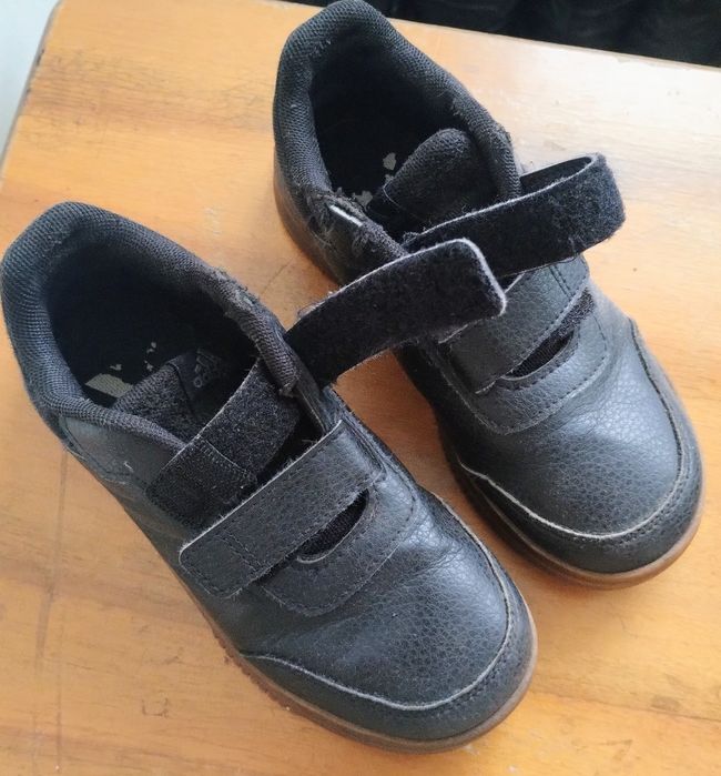 Półbuty adidas,czarne ,31