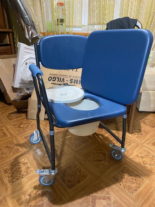 Розбірний стілець-туалет з м'яким сидінням OSD-MOD-WAVE2