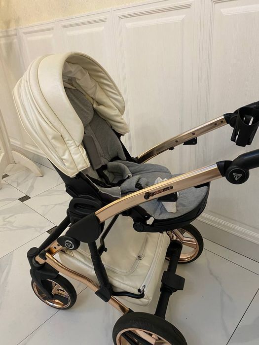 Коляска Junama Diamond 3в1