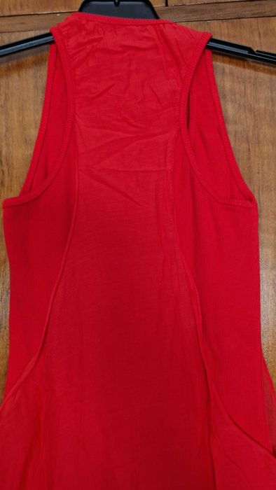 T-shirt vermelha, tamanho S