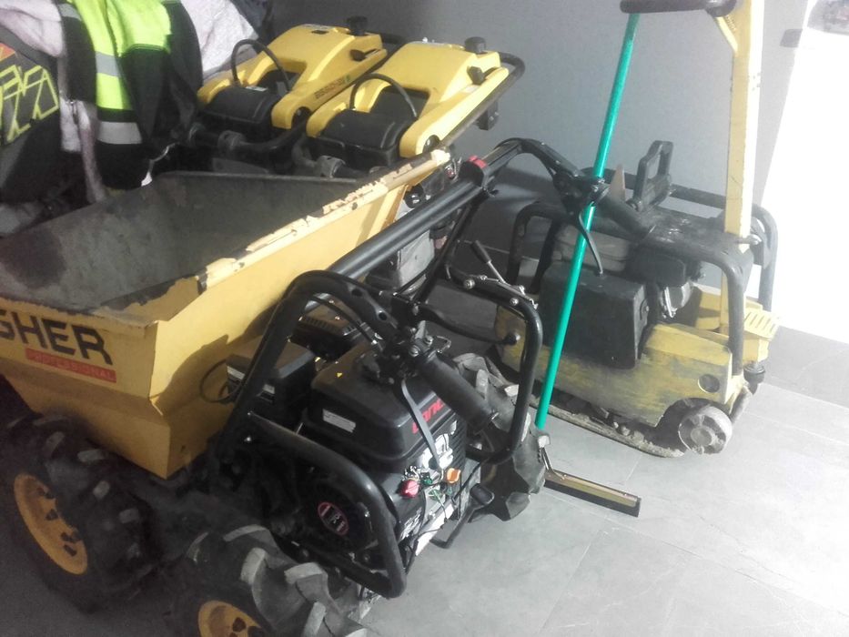 Wynajem wypożyczę rębak łuparka zagęszczarki wozidło 4x4 agregat itp