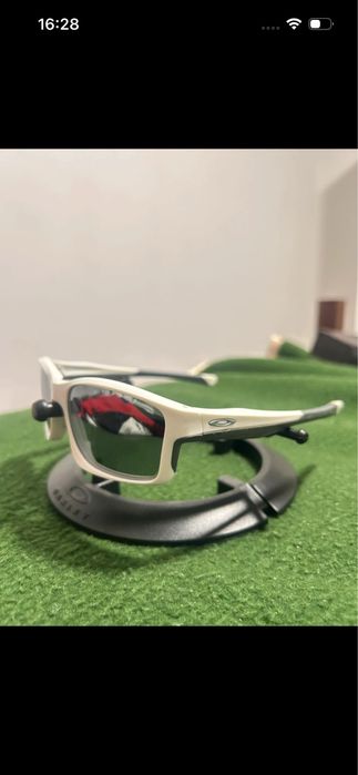 Oakley chainlink