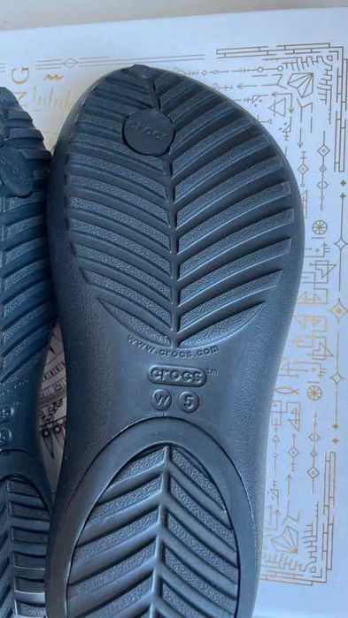 czarne gumowe japonki crocs serena flip W5 (35/36)