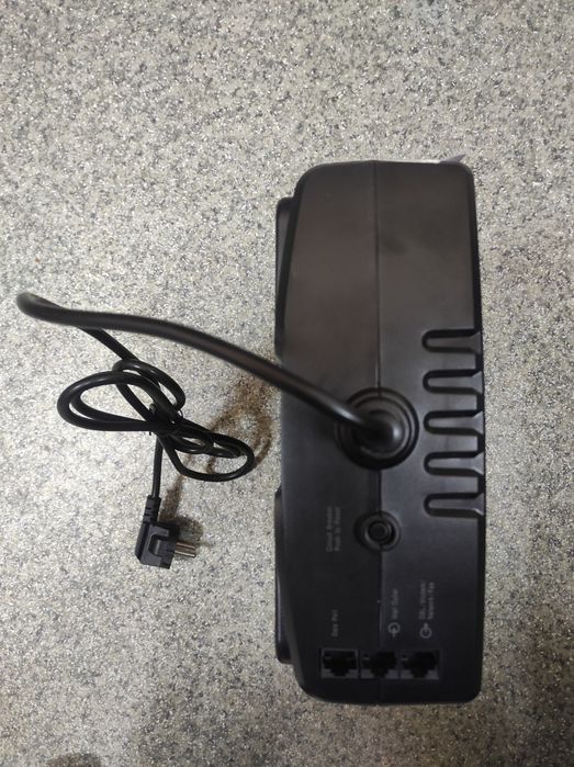 Новый Источник бесперебойного питания APC BackUPS ES 700VA (BE700G-RS)