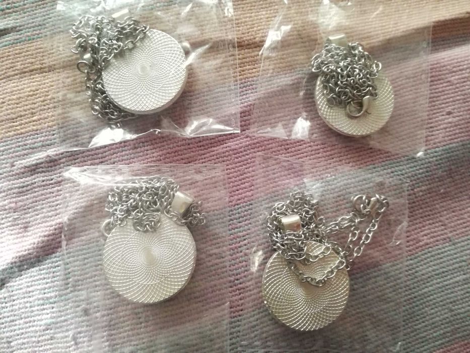 Fios/pendentes/colares bulldog francês variados preço unidade